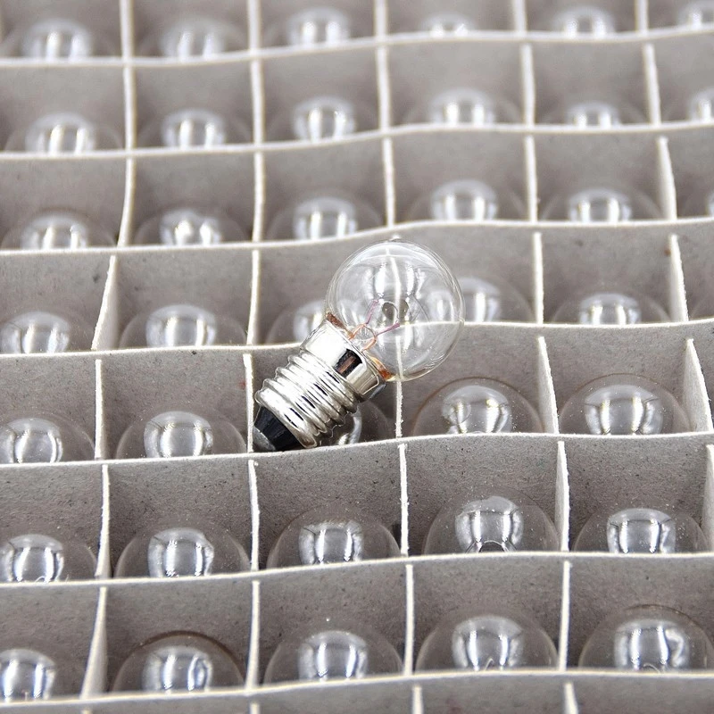 Ampoule Pour Feu Avant De Vélo 2,4 W 6 V - Par 100 3 Ampoule Pour Feu Avant De Vélo 2,4 W 6 V - Par 100