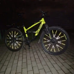 Barrettes Réfléchissantes Colorés Pour Rayons De Vélo -Magasin De Vélos Zefal barrettes reflechissantes colores pour rayons de velo 3