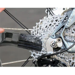 Brosse Pour Cassette Et Roue Libre -Magasin De Vélos Zefal brosse pour cassette et roue libre 2