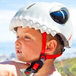 Casque Vélo Enfant Requin Gris Crazy Safety 12 Casque Vélo Enfant Requin Gris Crazy Safety -Magasin De Vélos Zefal casque velo enfant requin gris crazy safety 4