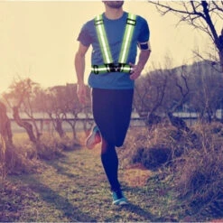 WOWOW Ceinture Jaune Réfléchissante Réglable Pour Piéton Ou Cycliste 12 WOWOW Ceinture Jaune Réfléchissante Réglable Pour Piéton Ou Cycliste -Magasin De Vélos Zefal ceinture jaune reflechissante reglable pour pieton ou cycliste 4