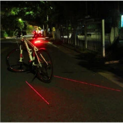 Clignotants LED Faisceau Laser USB Pour Vélo 11 Clignotants LED Faisceau Laser USB Pour Vélo -Magasin De Vélos Zefal clignotants led faisceau laser usb pour velo 3