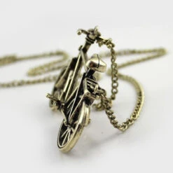 Collier Long Avec Pendentif Vélo Pour Femme -Magasin De Vélos Zefal collier long avec pendentif velo pour femme 3