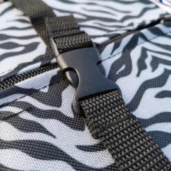 Coussin Assise Zèbre Pour Porte Bagages Big Cushie Hooodie 12 Coussin Assise Zèbre Pour Porte Bagages Big Cushie Hooodie -Magasin De Vélos Zefal coussin assise zebre pour porte bagages big cushie hooodie 4