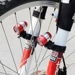 Eclairage Aluminium 6 LED étanche Pour Vélo 10 Eclairage Aluminium 6 LED étanche Pour Vélo -Magasin De Vélos Zefal eclairage aluminium 6 led etanche pour velo 2