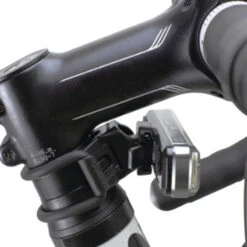 Fixation Feux De Vélo Moon RB-22 -Magasin De Vélos Zefal fixation feux de velo moon rb 22 4