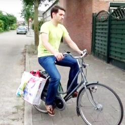 Fixation Pour Sac De Course Sur Vélo Hook'd 10 Fixation Pour Sac De Course Sur Vélo Hook'd -Magasin De Vélos Zefal fixation pour sac de course sur velo hook d 2