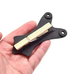 La Pince à Jupe Magnétique Pour Le Vélo -Magasin De Vélos Zefal la pince a jupe magnetique pour le velo 3