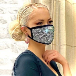 Masque Strass Et Paillettes Pour Femme à Vélo -Magasin De Vélos Zefal masque strass et paillettes pour femme a velo 5
