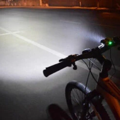 Barbieri Phare De Vélo Avant 2000 Lumens Sur Guidon Ou Casque 12 Barbieri Phare De Vélo Avant 2000 Lumens Sur Guidon Ou Casque -Magasin De Vélos Zefal phare de velo avant 2000 lumens sur guidon ou casque 4