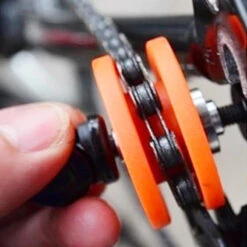 Super B Repose Chaîne Pour Le Transport Du Vélo -Magasin De Vélos Zefal repose chaine pour le transport du velo 3