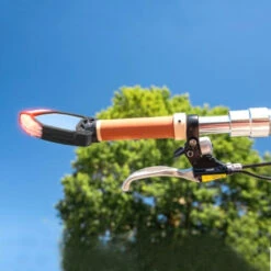 Rétroviseurs Clignotants De Vélo Et Trottinette QLÏR VISAIA BIKE -Magasin De Vélos Zefal retroviseurs clignotants de velo et trottinette qlir visaia bike 1 2